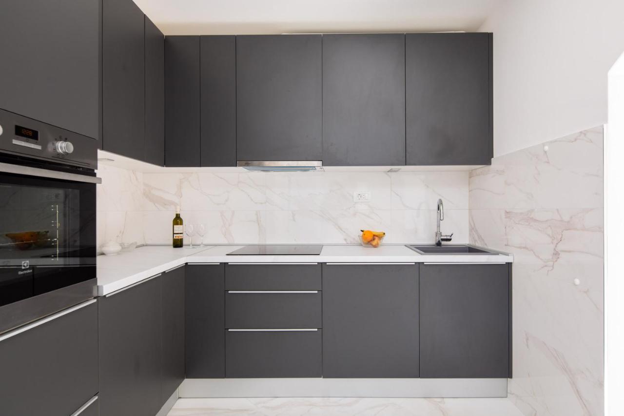 City Apartment Domagoj Omis Bagian luar foto