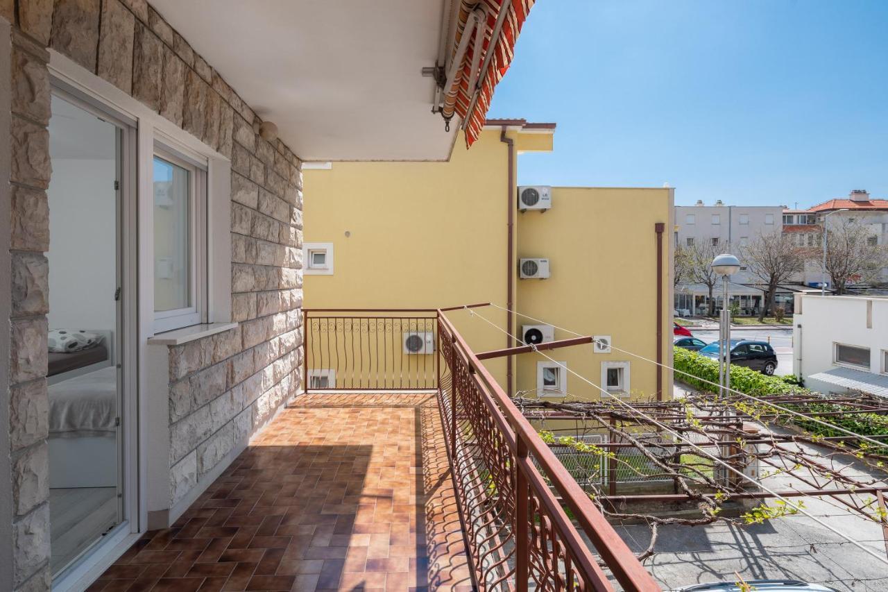 City Apartment Domagoj Omis Bagian luar foto