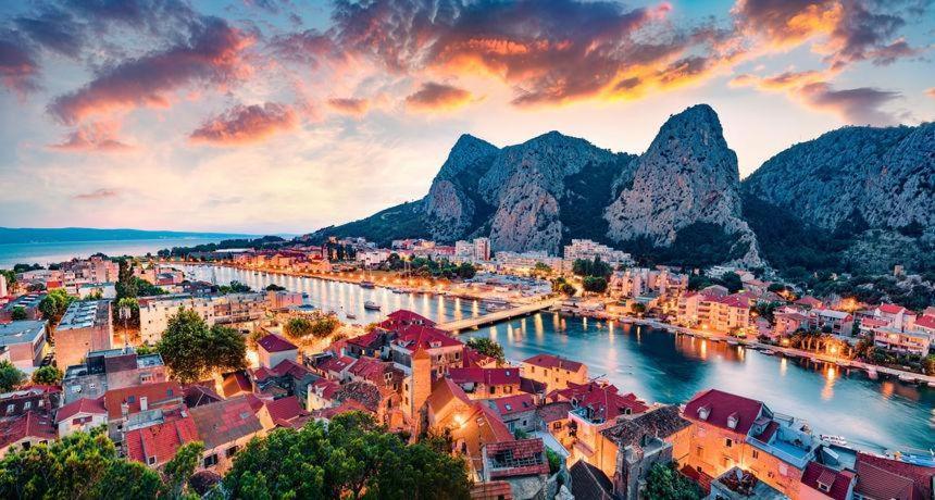 City Apartment Domagoj Omis Bagian luar foto