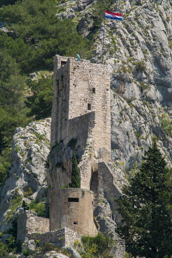 City Apartment Domagoj Omis Bagian luar foto